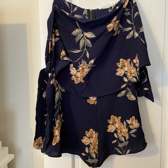 Ruby & Jenna floral romper - Picture 5 of 6